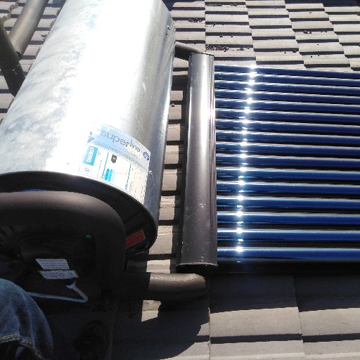 DeeCee installers Logo